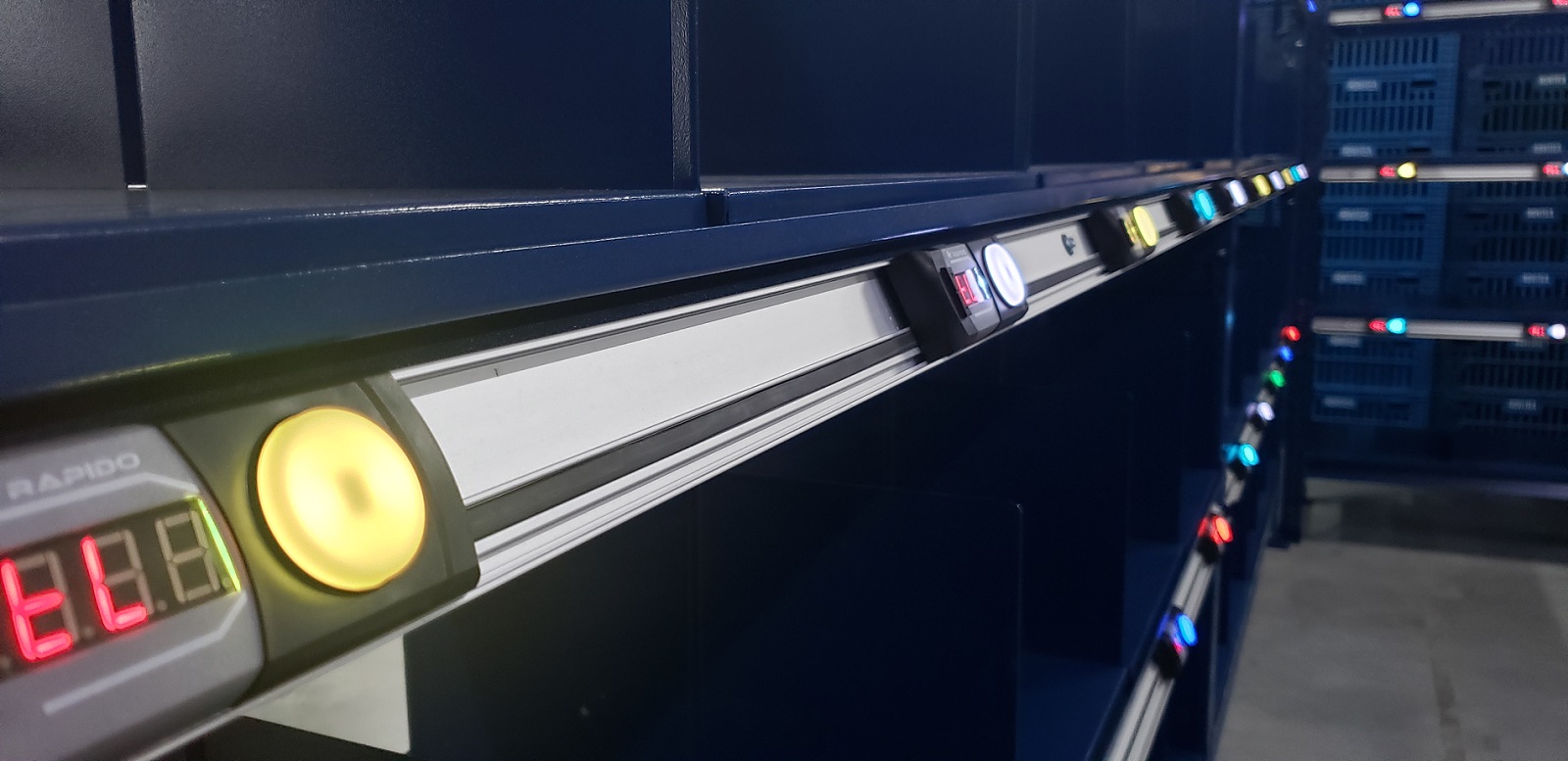 Classificação semiautomática: Put-to-light